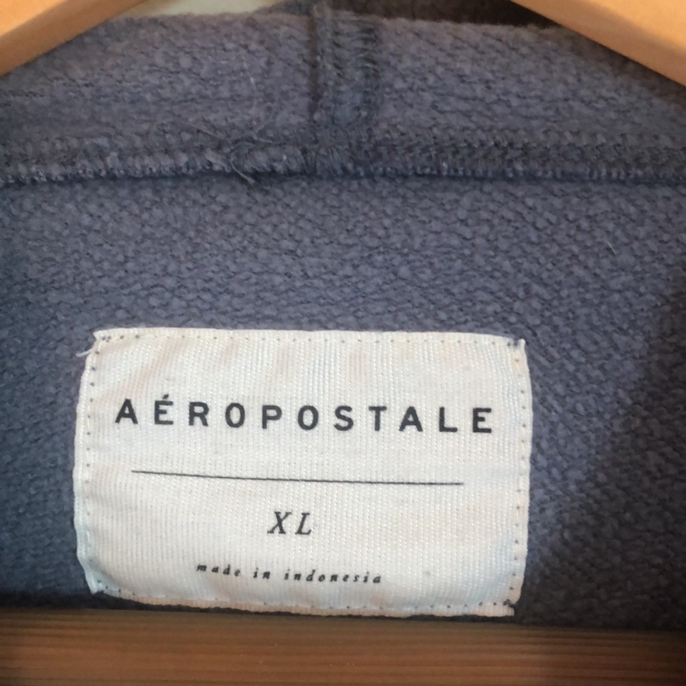 Crop Hoodie XL - Picture 2 of 3